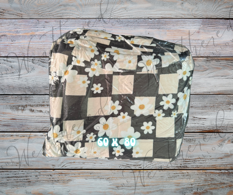 Fuzzy Blanket Checkered Daisy - Oversized 60x80"