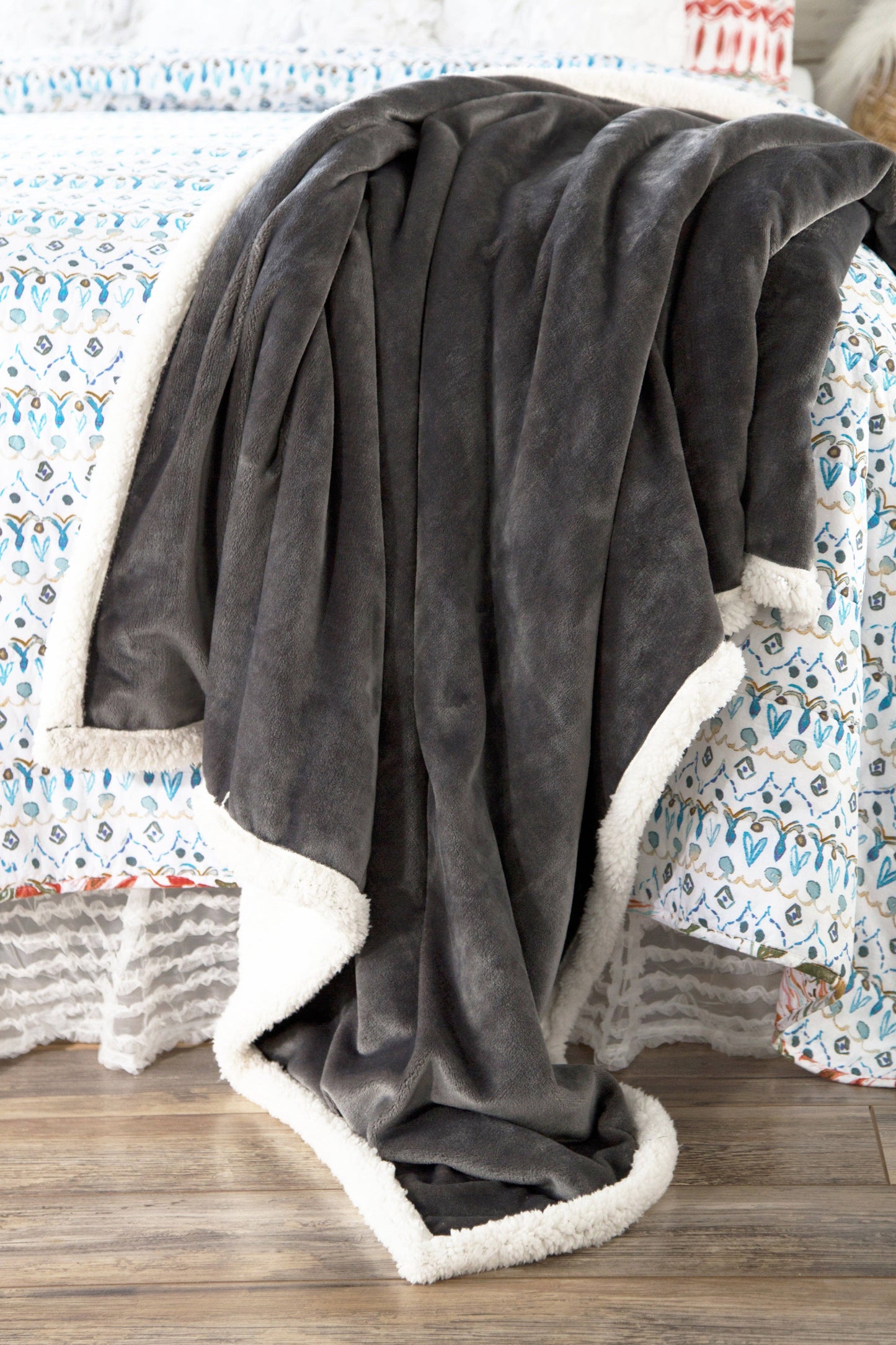 Perfect Grey Sherpa Throw