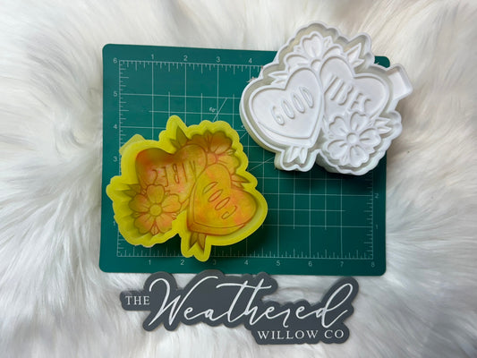 Floral Good Vibes Hearts - Silicone Freshie Mold