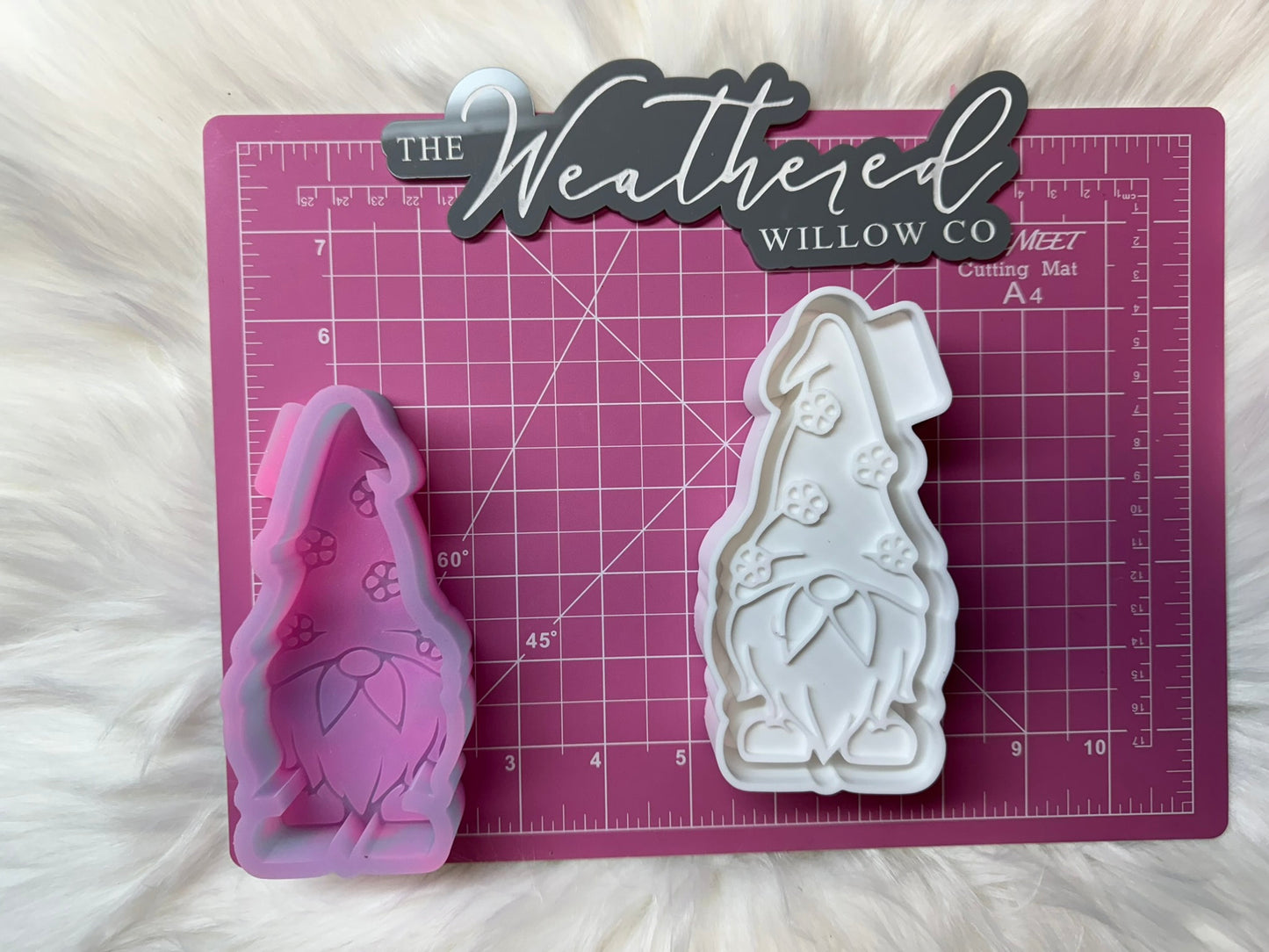 Spring Gnome - Silicone Freshie Mold